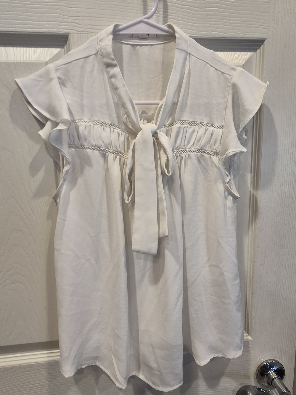 5/25 Elegant Cream Tie-Neck Ruffle Sleeve Blouse